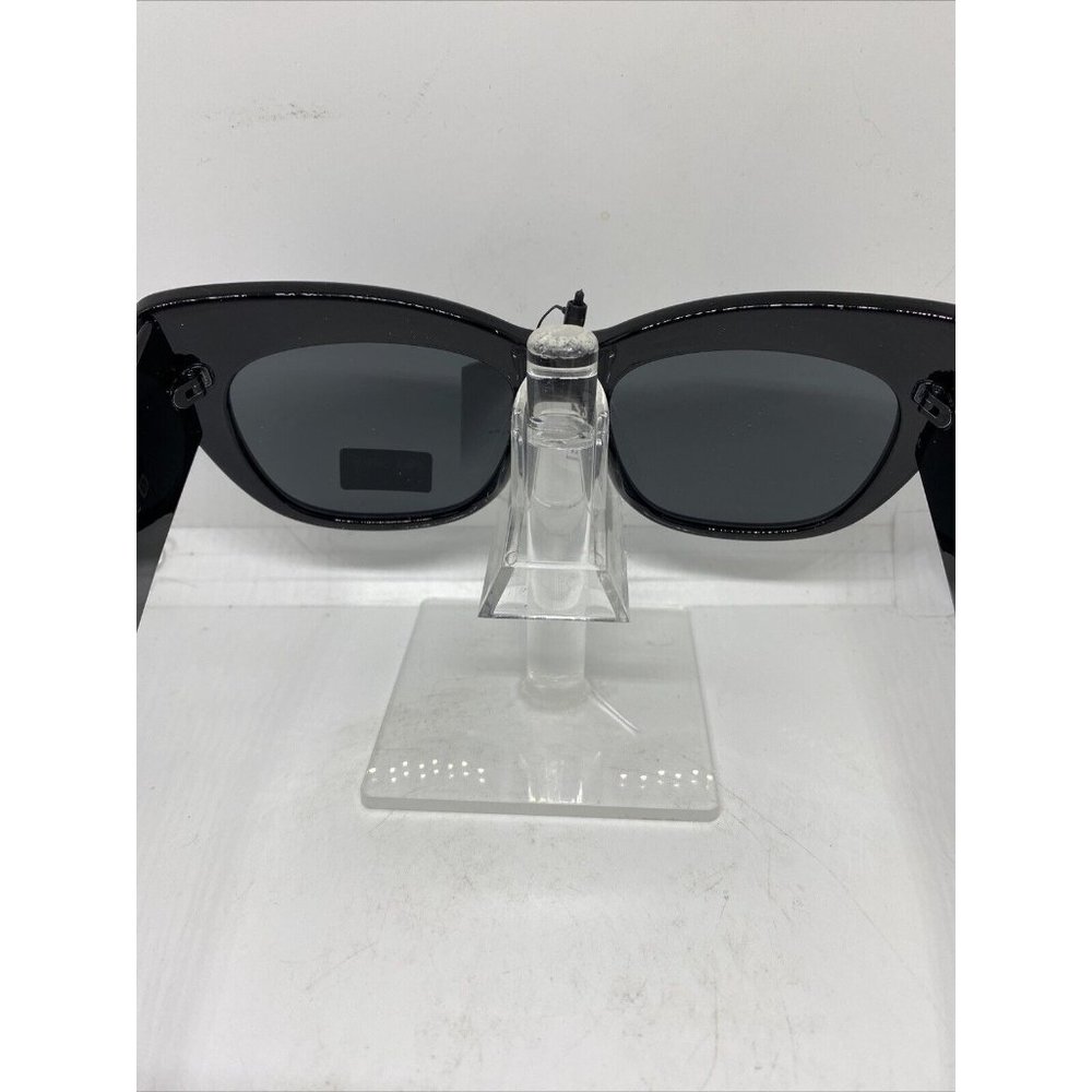 Black Society Sunglasses Womens Cat Eye Black Frame Black Lens Skull + Studs NWT - Picture 4 of 7
